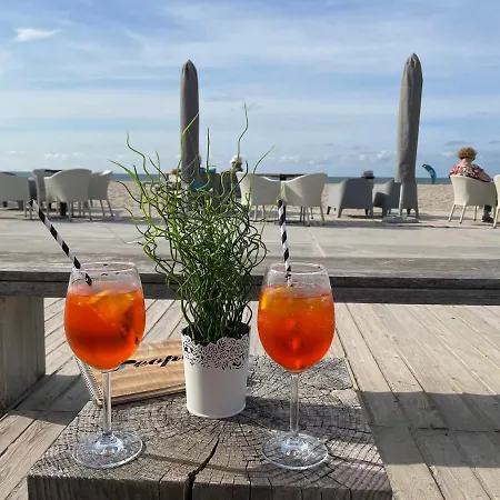 Semesterbostad Sunset House *