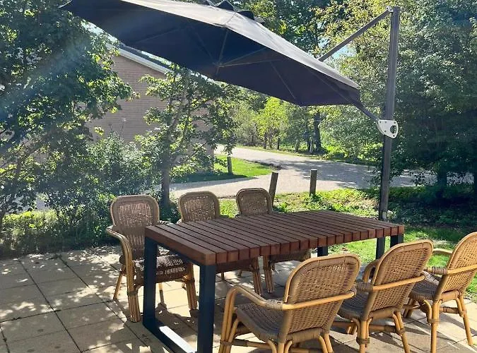 Sunset House בית נופש *